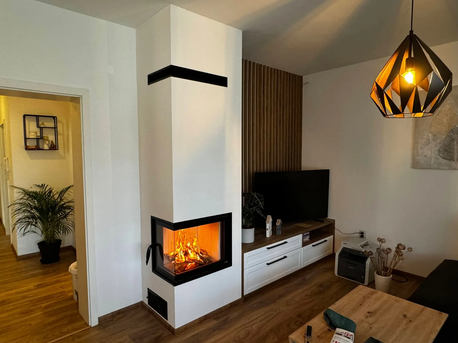 Moderná realizácia krbu 11 – Krby Uváček